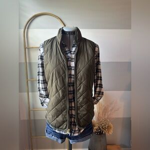 Old Navy Olive Quilted Vest